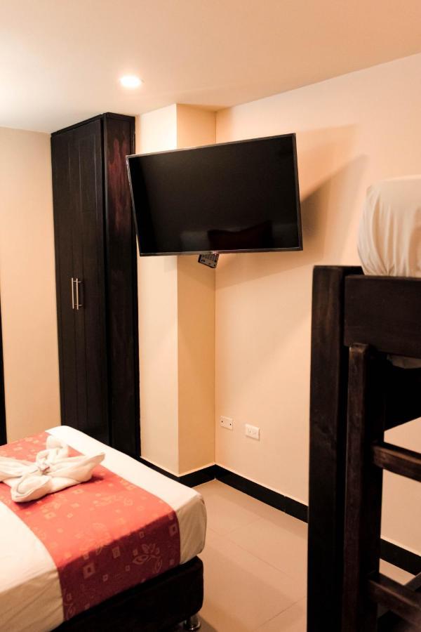 Hotel Plaza Garibaldi Caldas Esterno foto